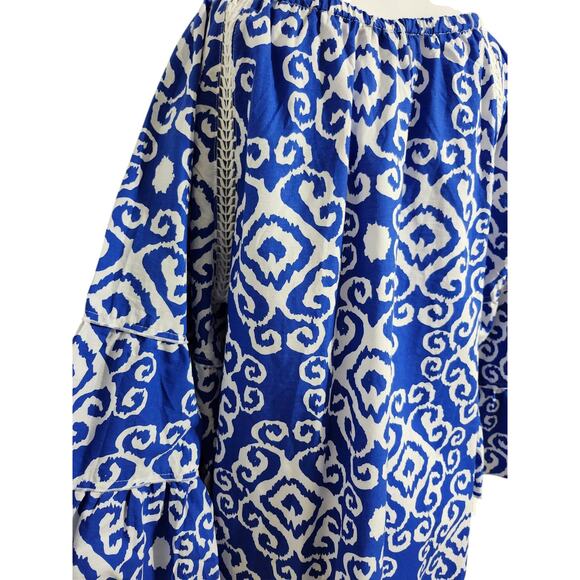 Calessa Scoop Neck 3/4 Flare Sleeve Blue/ White Women's Pullover Blouse Large - Picture 8 of 9